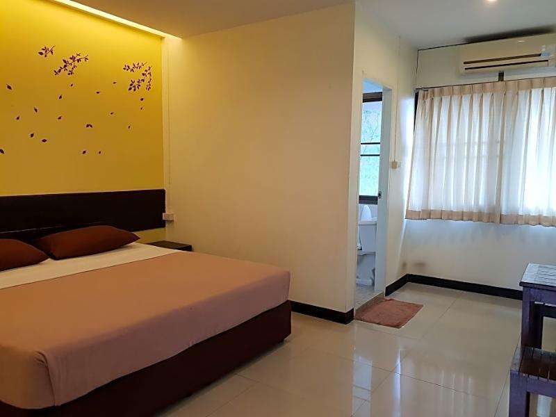 Hotel Penpark Place 3*